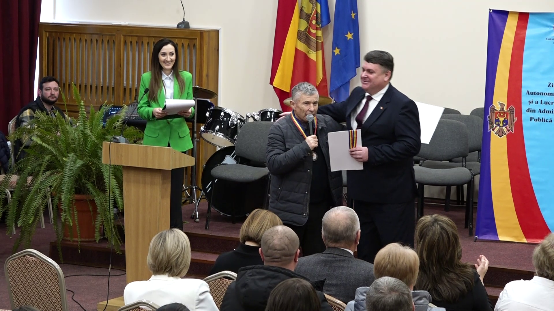 Salariu_mare_și_un_loc_de_muncă_aproape_de casă_Ceși_mai_doresc_candidații_moldoveni_LucruMD