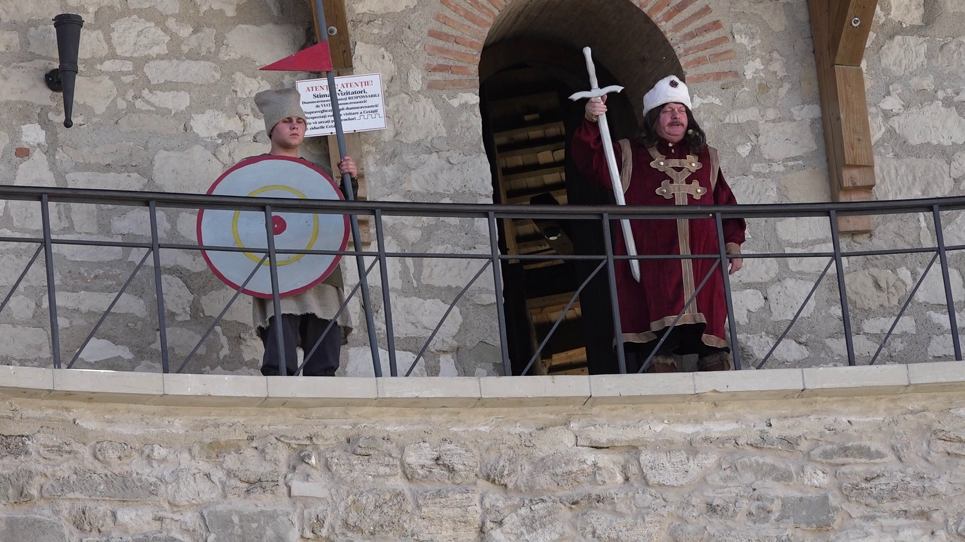 Salariu_mare_și_un_loc_de_muncă_aproape_de casă_Ceși_mai_doresc_candidații_moldoveni_LucruMD