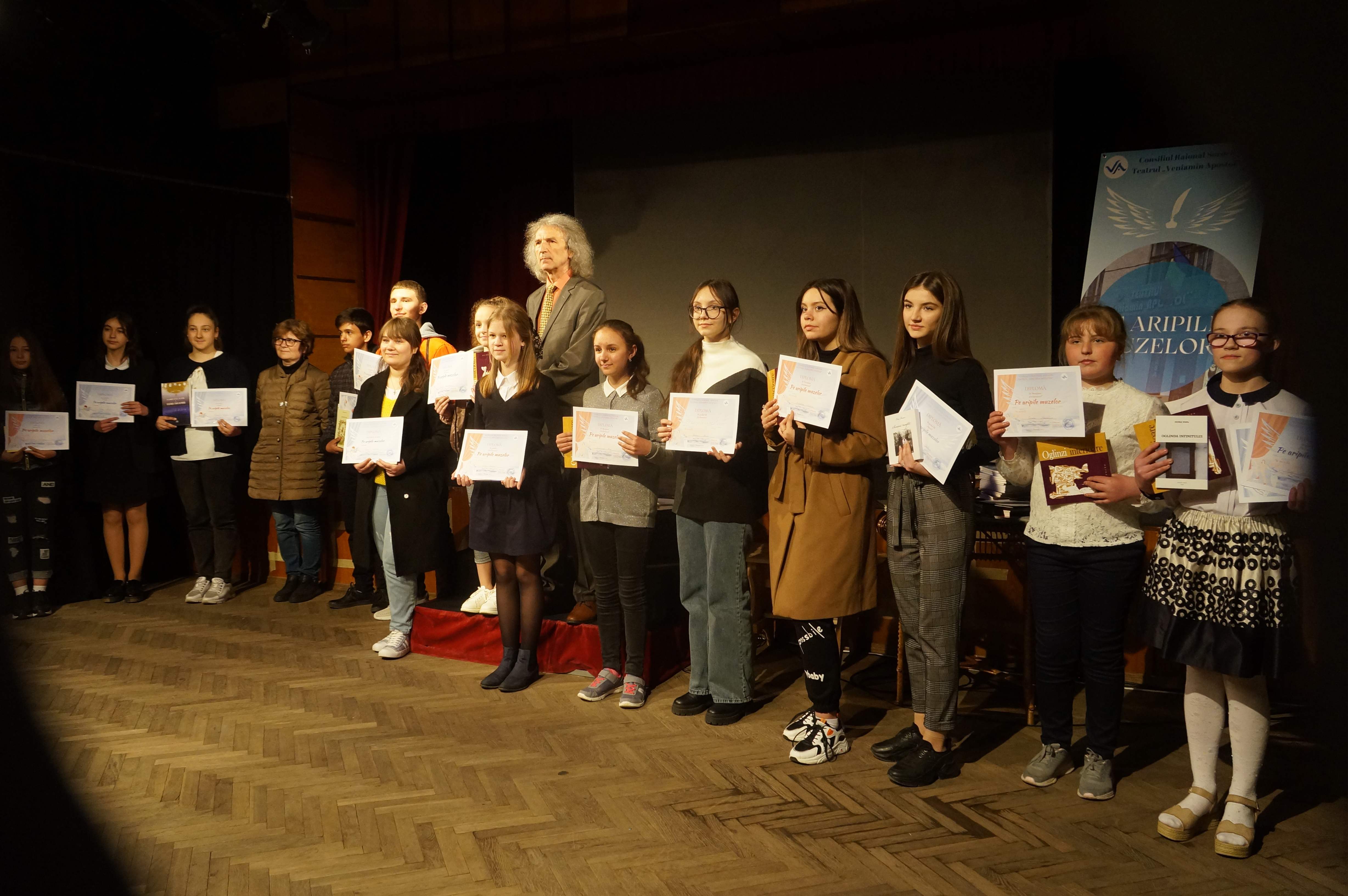 Tinerii declamatori și-au demonstrat talentele la concursul „Pe aripile Muzelor”