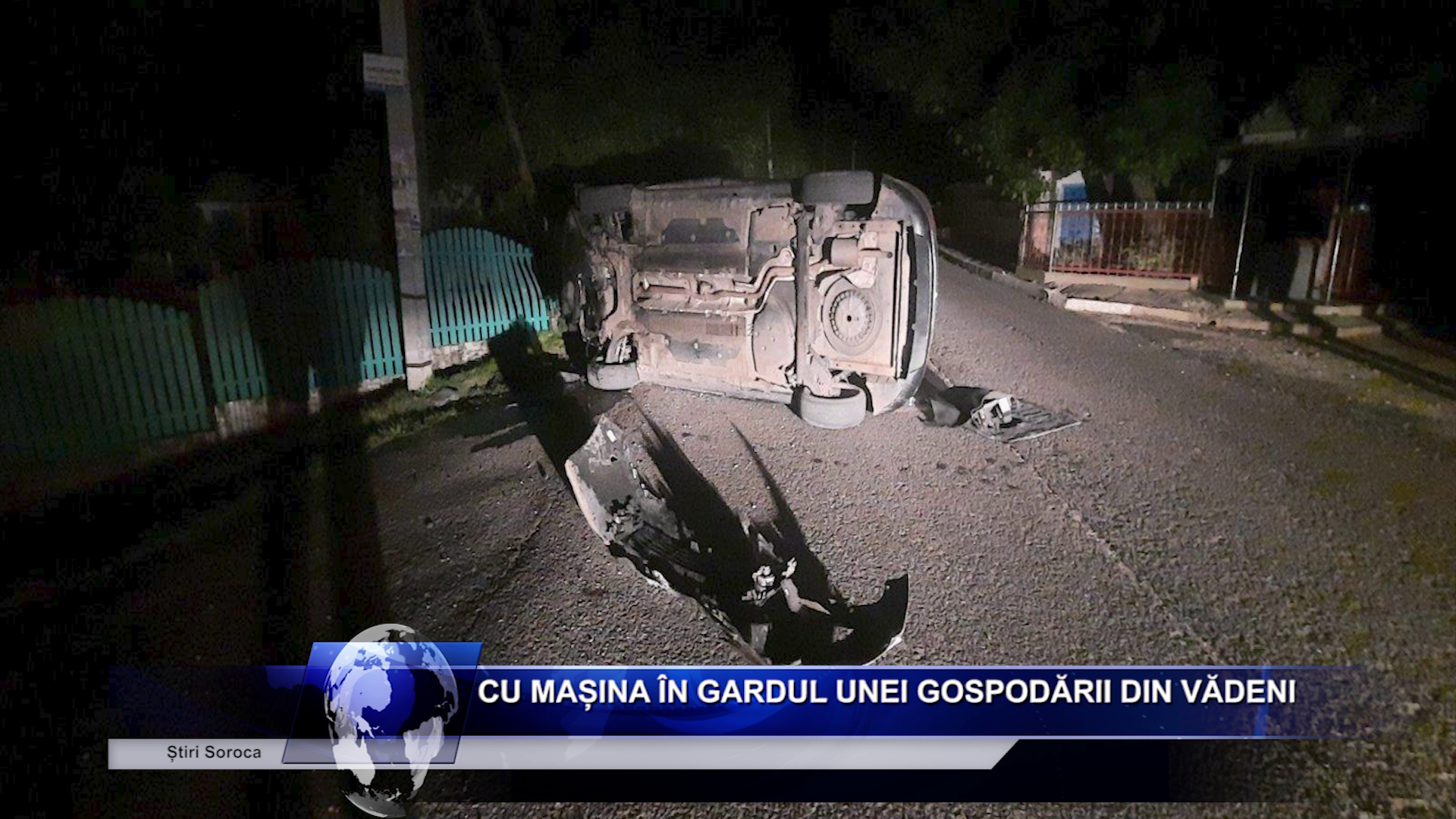 Cu mașina în gardul unei gospodării din Vădeni